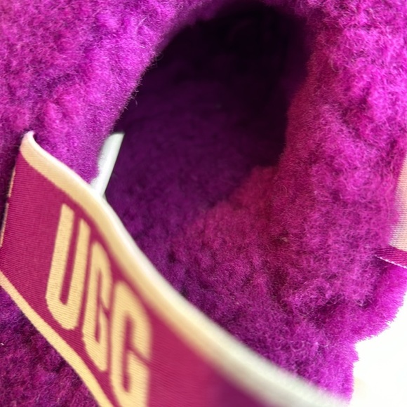 SOLD UGG Fluff Yeah Slide Sheepskin Shearling Slingback Slippers Berrylicious 9 - Picture 11 of 14